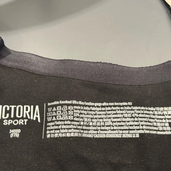 Black Zipper Front Sports Bra - Picture 4 of 4